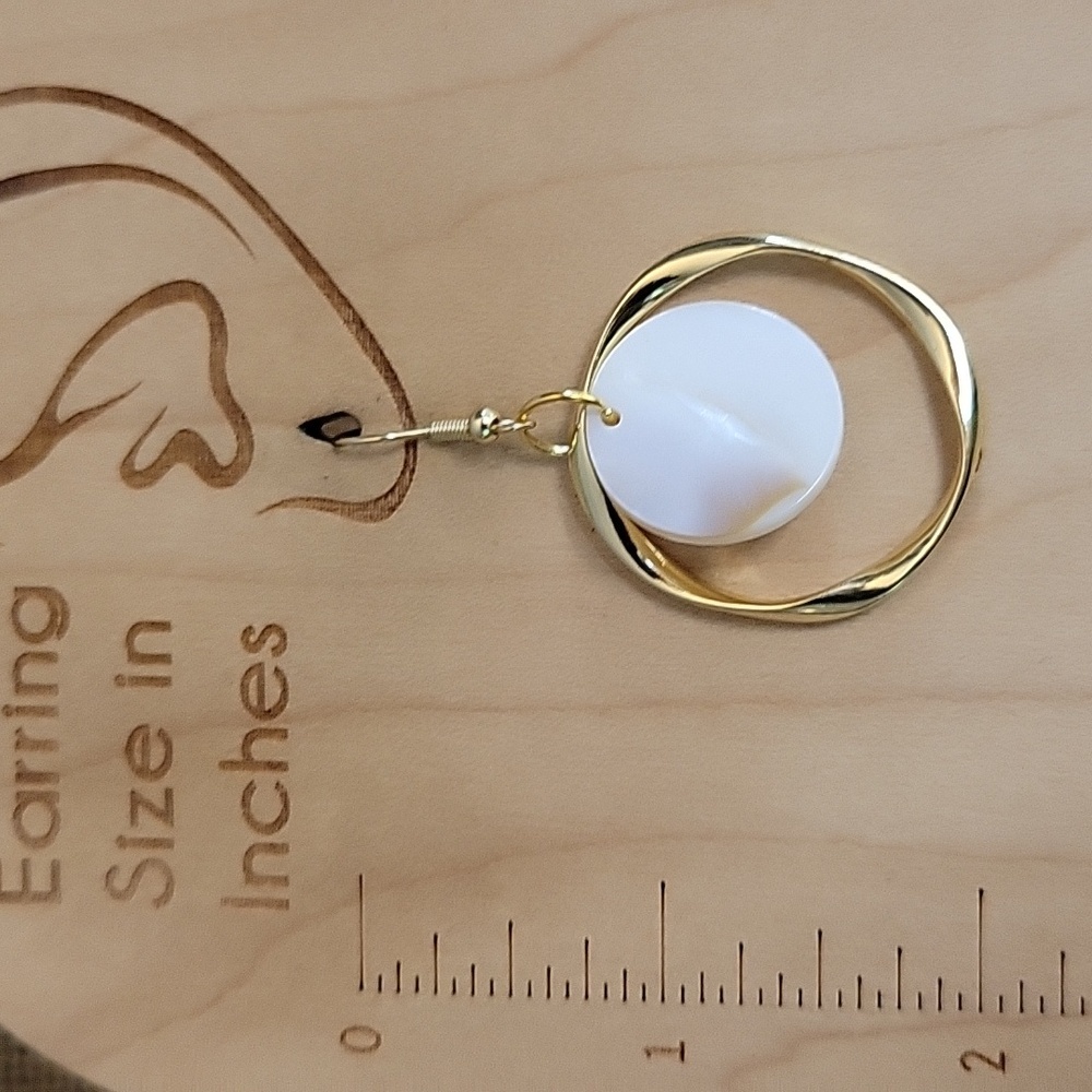 SEASHELL RING DROP EARRINGS - Picture 4 of 7